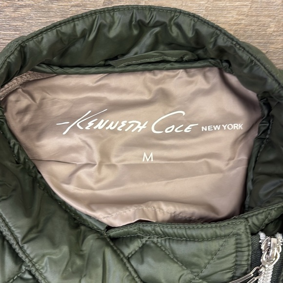Kenneth Cole Women’s Lightweight Quilted Jacket Size Medium - Picture 3 of 9